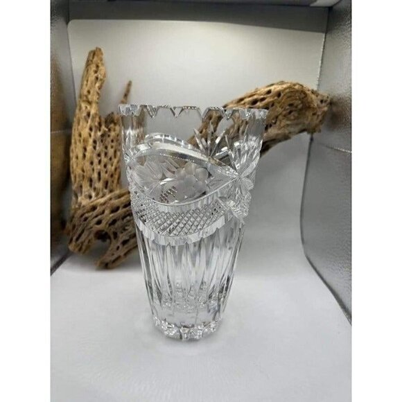 Crystal Chardonay Cut Crystal Vase 7 Inch - Picture 9 of 9